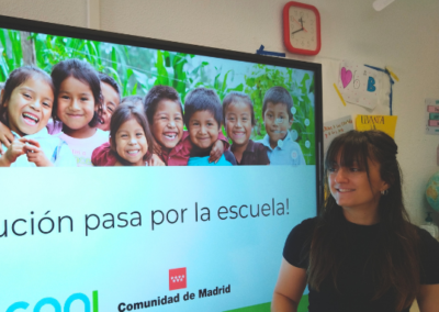 Acompaña a Martina colegios CAM